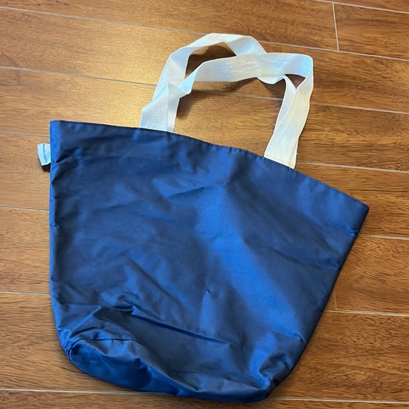 Arm candy tote bag - Picture 4 of 12